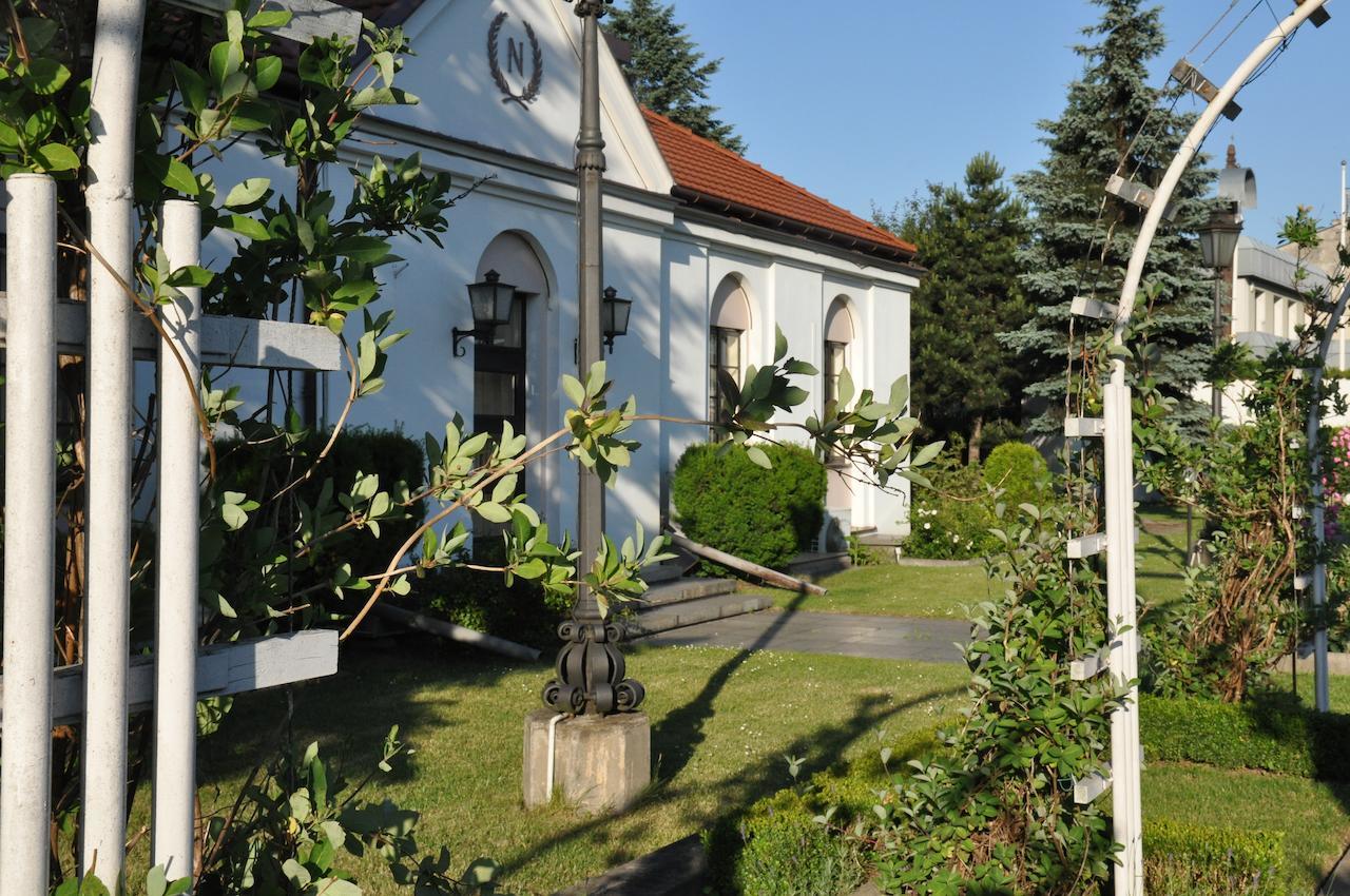 Hotel "Zajazd Napoleonski" Varšava Exteriér fotografie