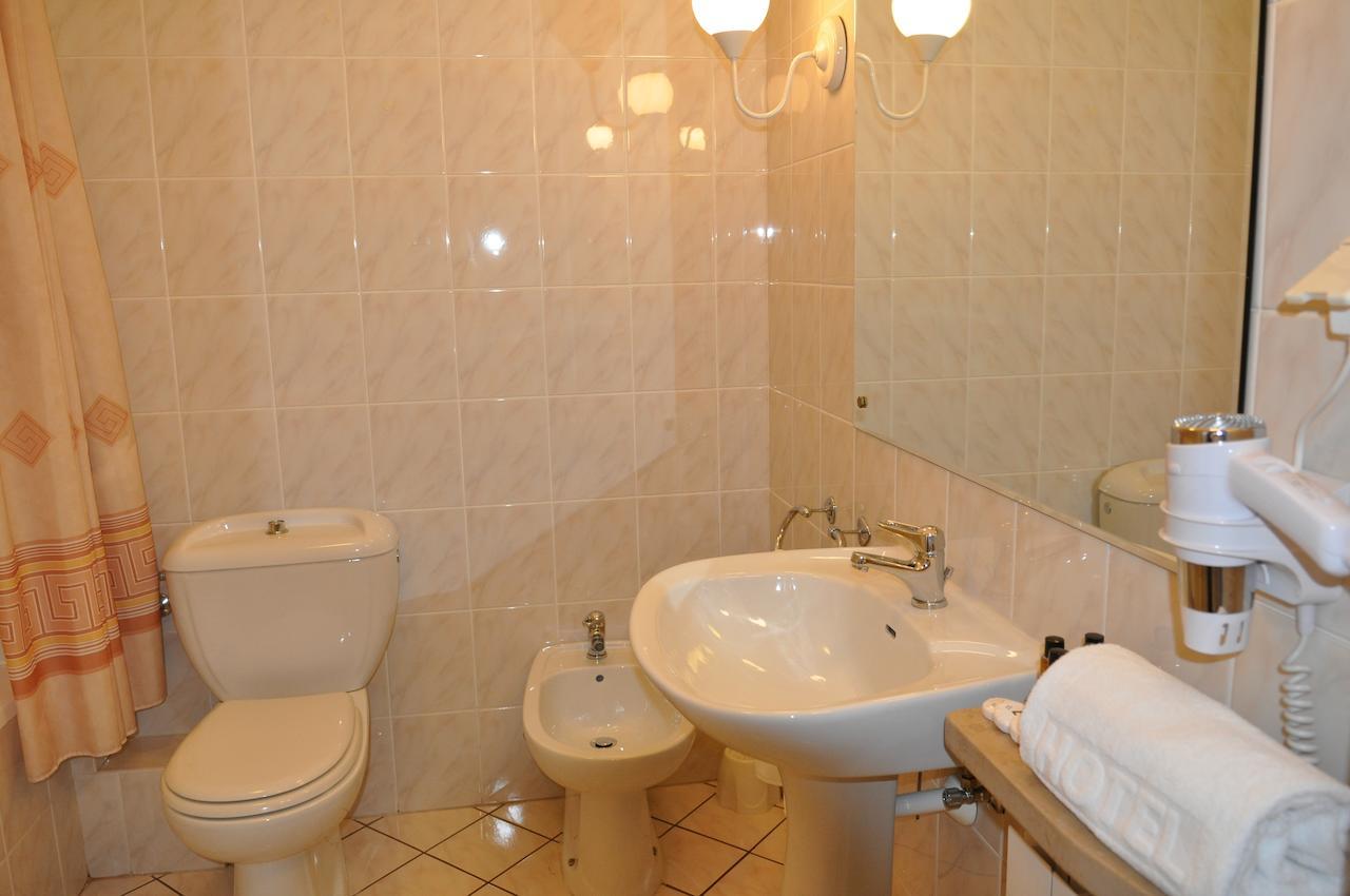 Hotel "Zajazd Napoleonski" Varšava Pokoj fotografie